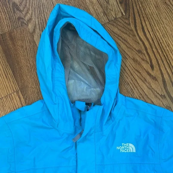 Girl’s The North Face Lightweight Windbreaker/Rain Coat. Size Large 14/16.